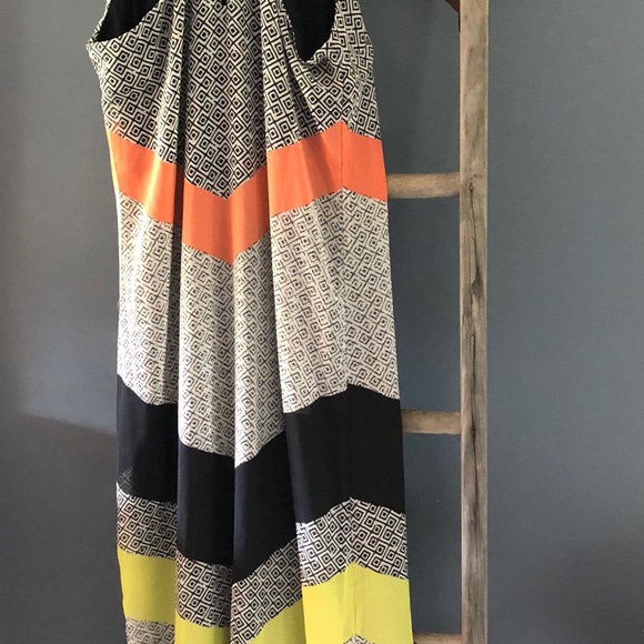 Old Navy Maxi Dress - Picture 2 of 5